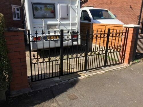 Fold driveway gates design - bi-fold,